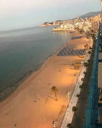 1ª Linea Playa Levante, Garage, Wifi, Climatizacion 베니돔